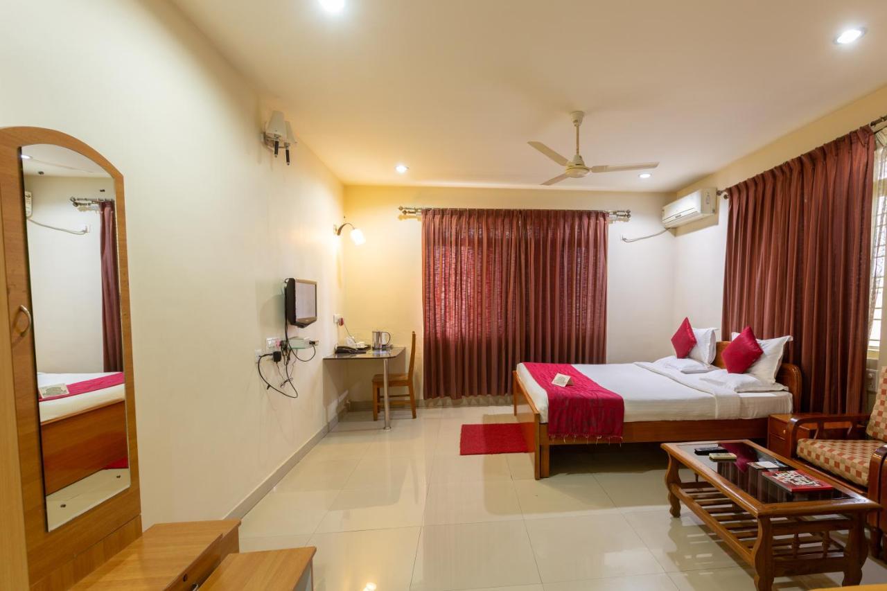 Kstdc Hotel Mayura Velapuri Belur Exterior foto