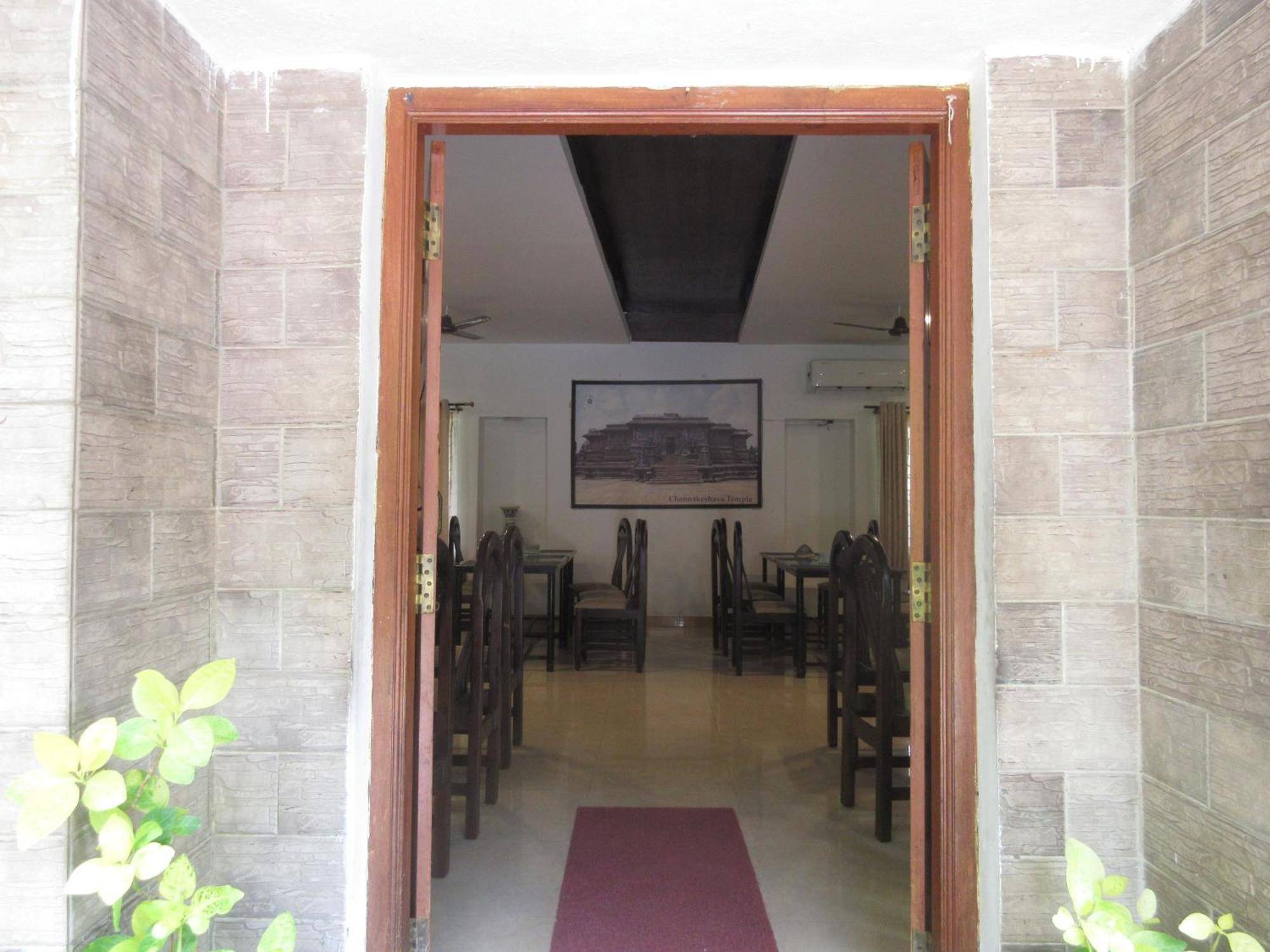 Kstdc Hotel Mayura Velapuri Belur Exterior foto