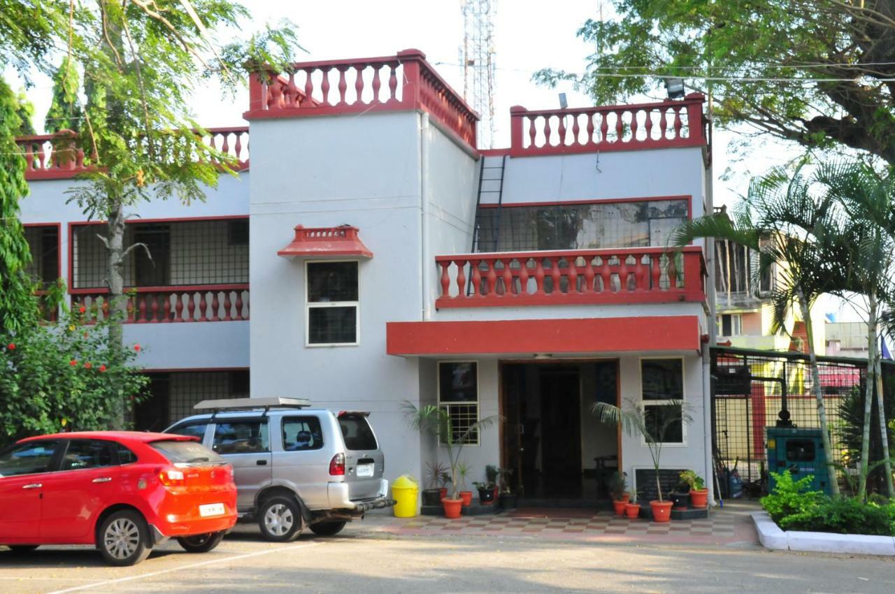 Kstdc Hotel Mayura Velapuri Belur Exterior foto